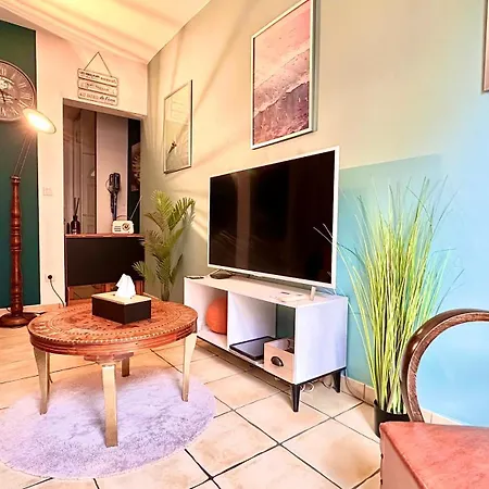 Le Cosy - Pour 2 Personnes A 30m De La Apartment
