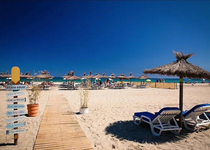 Le Cosy- 4 Personnes à 30m De La Plage, Wifi Fibre Clim Netflix